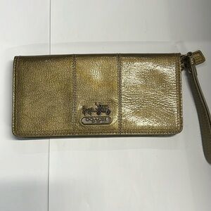 Coach Large Gold Patent Leather Clutch Wristlet Wallet Purse